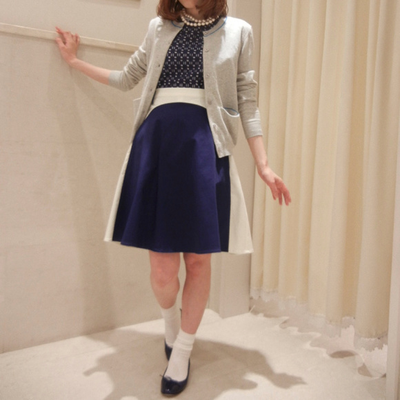 Like New Danish Brand Navy and White Skirt Size S - Picture 2 of 8